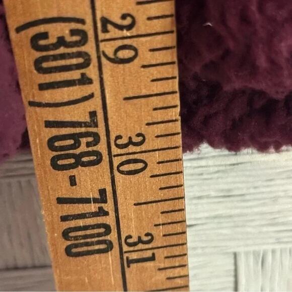 Koolaburra by Ugg Sherpa burgundy, Quarter Zip Sweatshirt hoodie, Shacket cozy - Picture 9 of 11